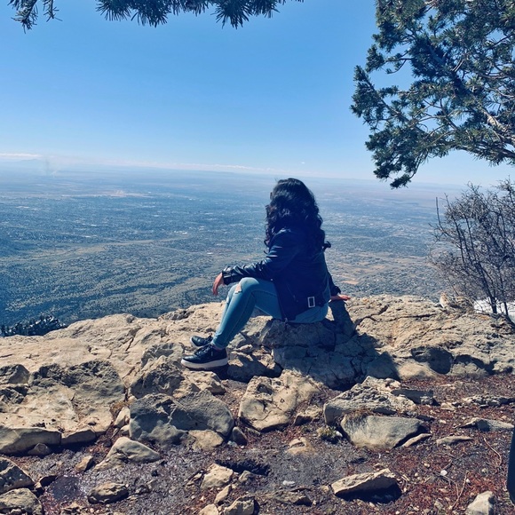 Meet your Posher, Daniela - Picture 4 of 5